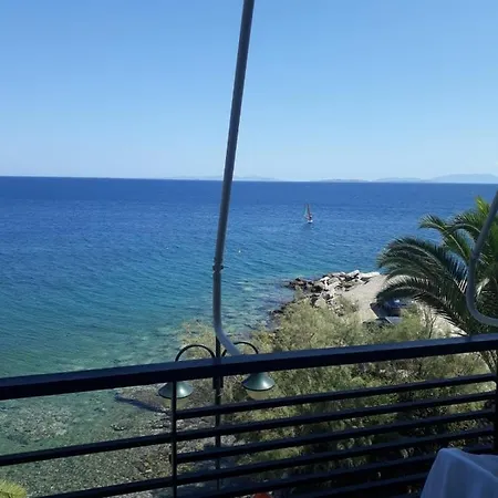 Agioi Theodoroi Beach * Agioi Theodoroi